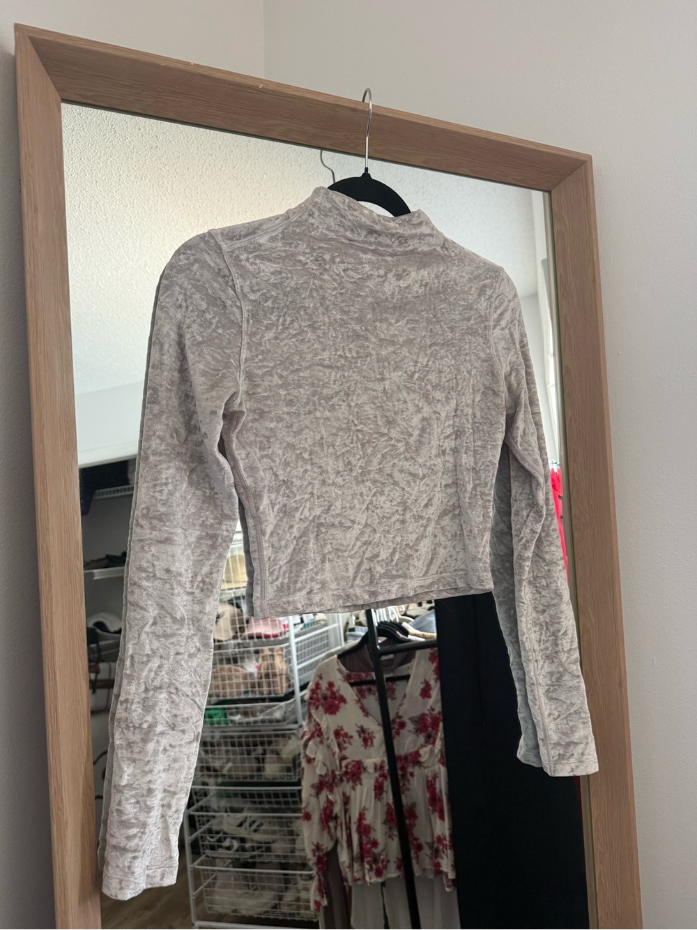Lululemon Soft Velvet Long-Sleeve Crop Top - Gray